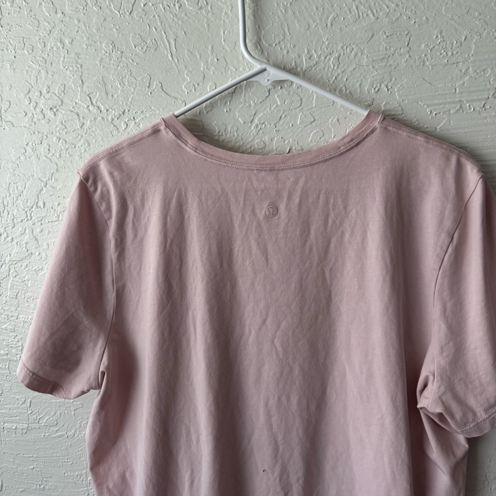 Lululemon Curved Hem Tee